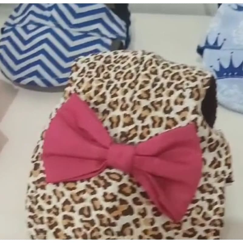 Boné Pet Chapéu Estampado para cachorro ou gato em tecido para fêmea