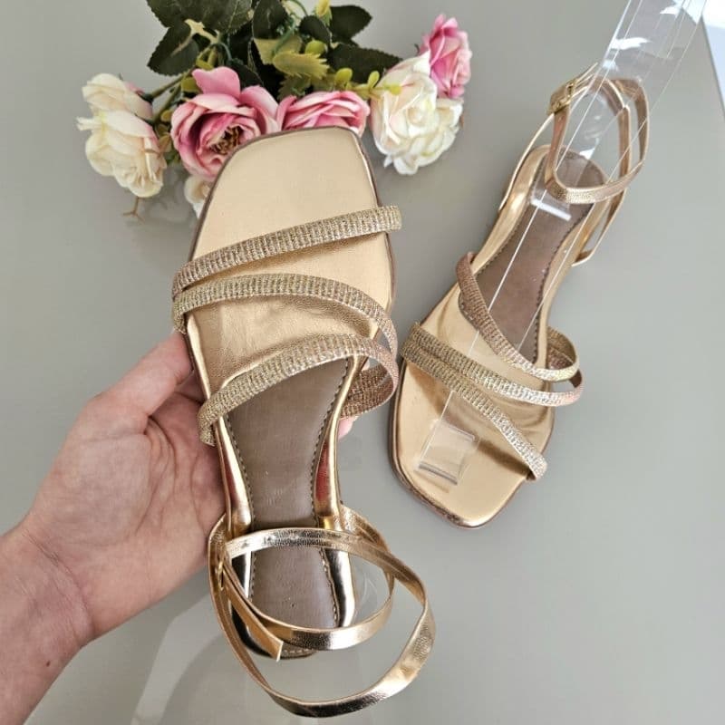 Sandália Rasteirinha com Tiras de Brilho Modelos Diversos Sandália Feminina