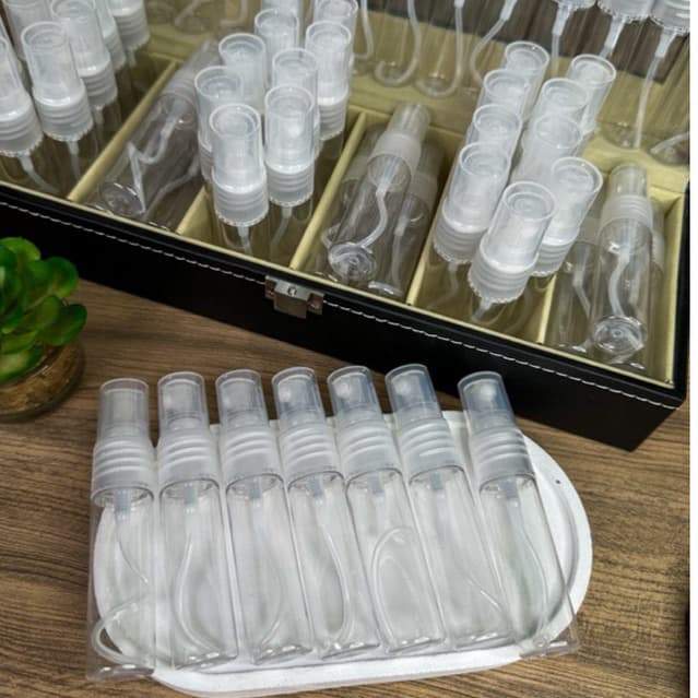 Kit 20 Frascos Spray 15ml Borrifador Pet Válvula Perfume Cheirinho Resistente Pequeno Viagem Frasco