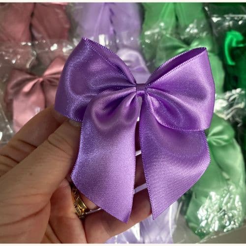 Kit Laço de Cetim Nº 9 (Tam 10cm X  10cm) - 2 Pacotes c/ 10 Unidades= 20 laços-  2 Cores Diferentes