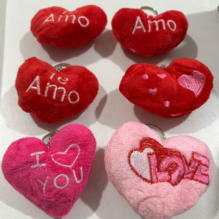 Kit 3/6/12/24 Unidades Chaveiro de pelúcia em formato de coração/chave pingente de coração
