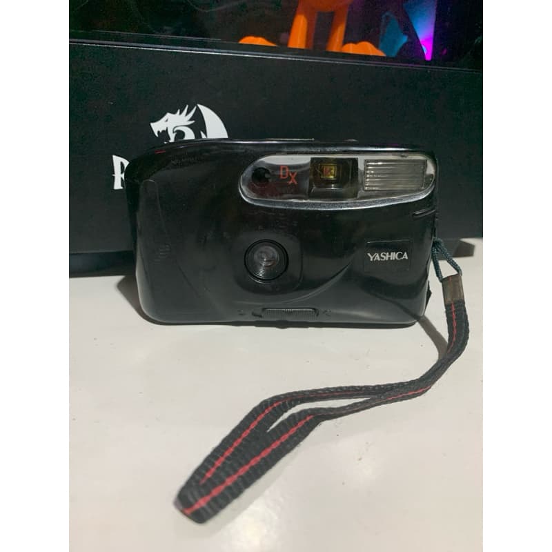 Câmera Yashica