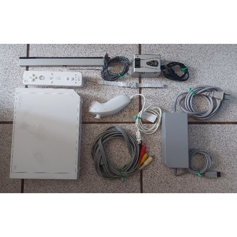 Console Nintendo Wii Japonês com 1 controle + Jogo Original Mario Party 8 (w)