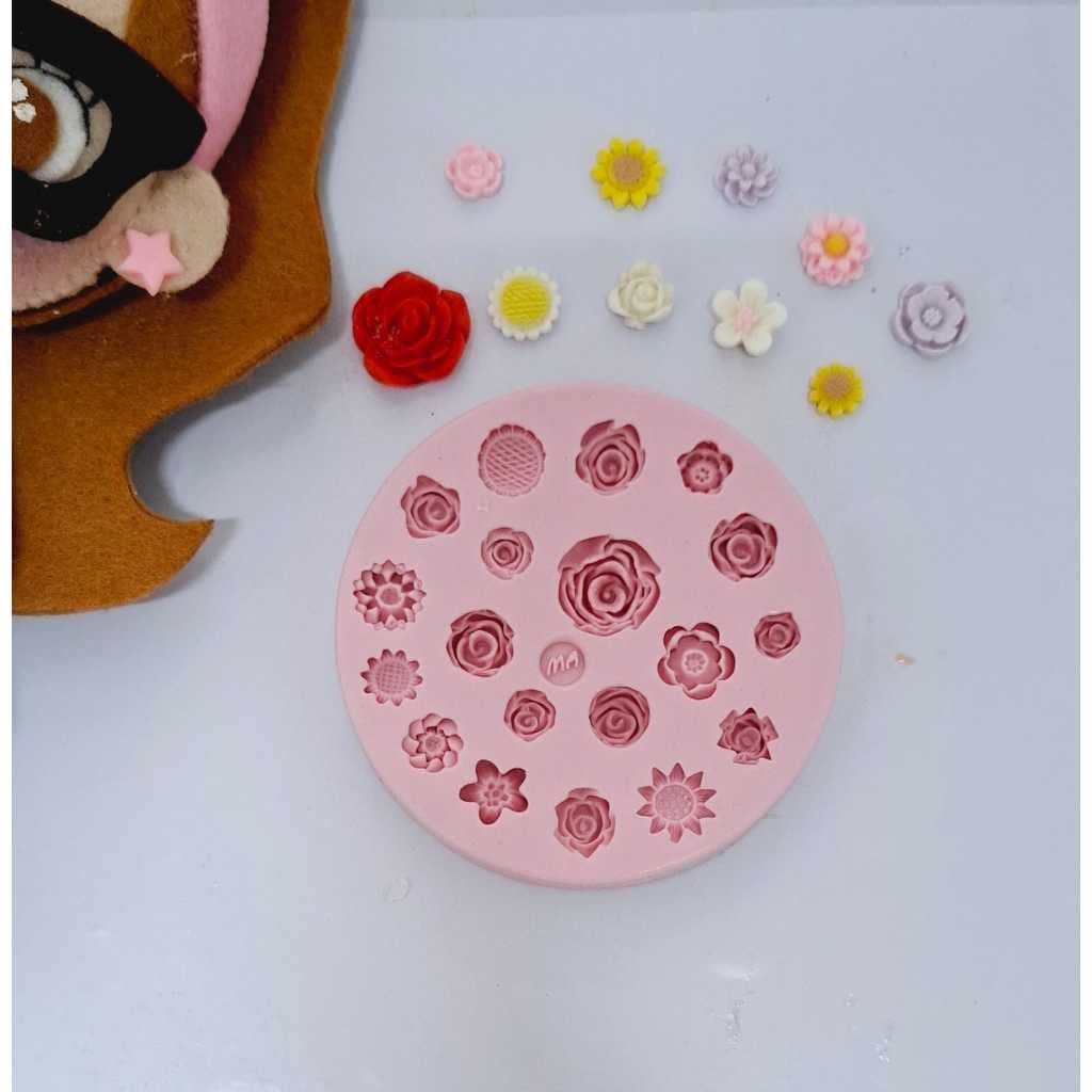 MA1225 - Molde de Silicone Mini Flores N°2