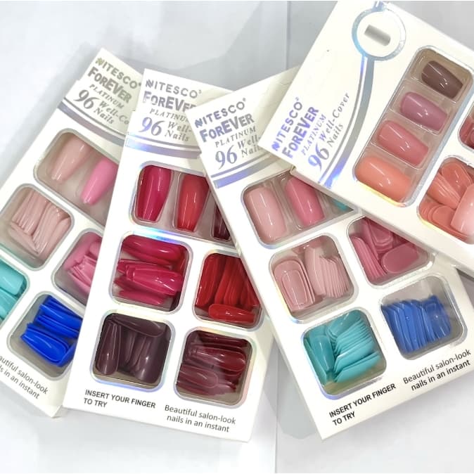 Cartela com 96 Unhas Postiças Variadas Versatilidade para Todos os Looks e Ocasiões