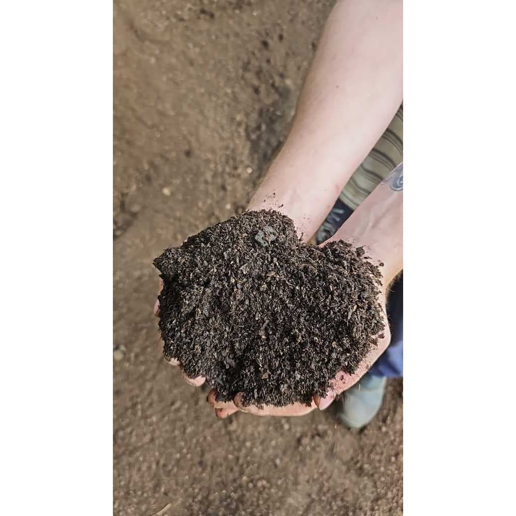 Esterco de Aves Galinha Frango Adubação Orgânica Natural Hortas Plantas Vasos Jardin Fertilizantes