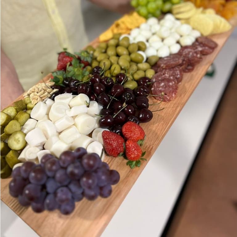 Tabua Corte Churrasco Petisqueira Madeira Mesa Posta E Frios 70x26cm