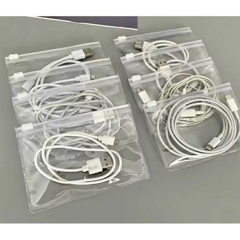 Saco PVC com zíper. Para kits de higiene, manicure e acessórios. 50 unidades.