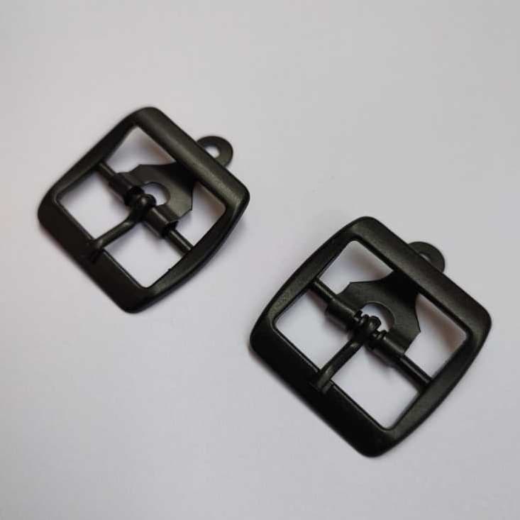 Fivela de metal preta com reboque para bolsas, calçados, confecções