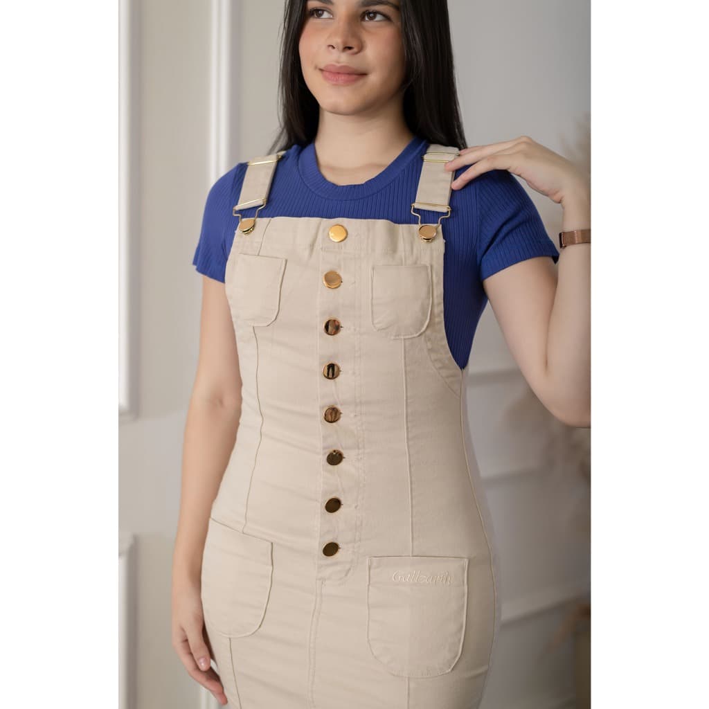 Jardineira Salopete macacão feminina modelo vestido jeans creme