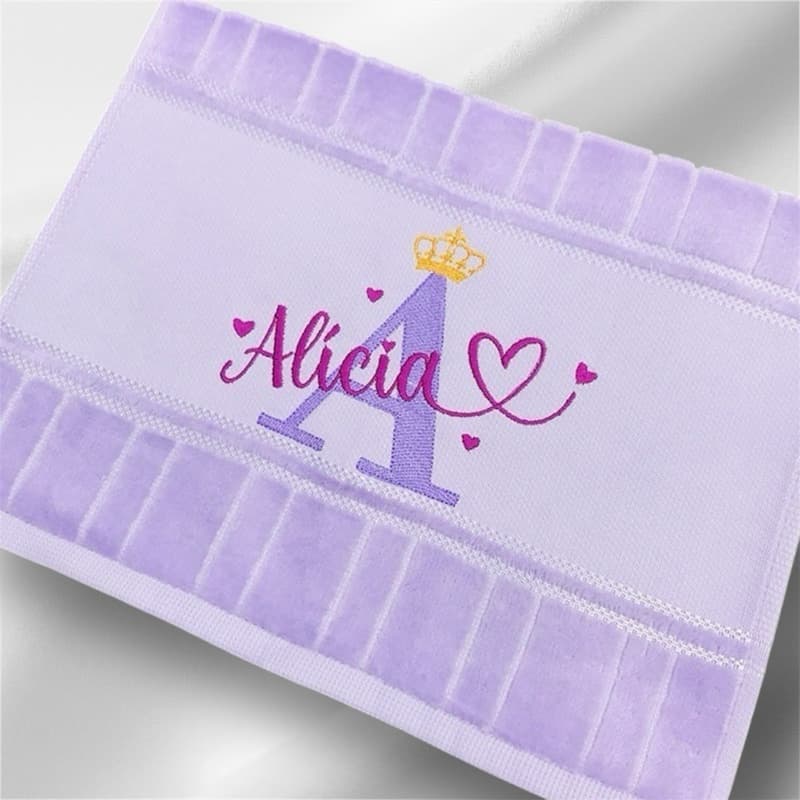 Toalha de Boca Bordada Lettering Bordada Com Nome Dohler