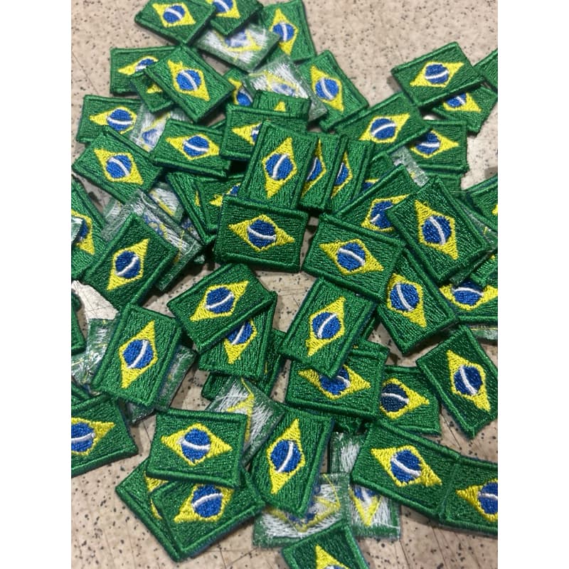 Kit mini bandeira Brasil bordada com termocolante 20 unidades