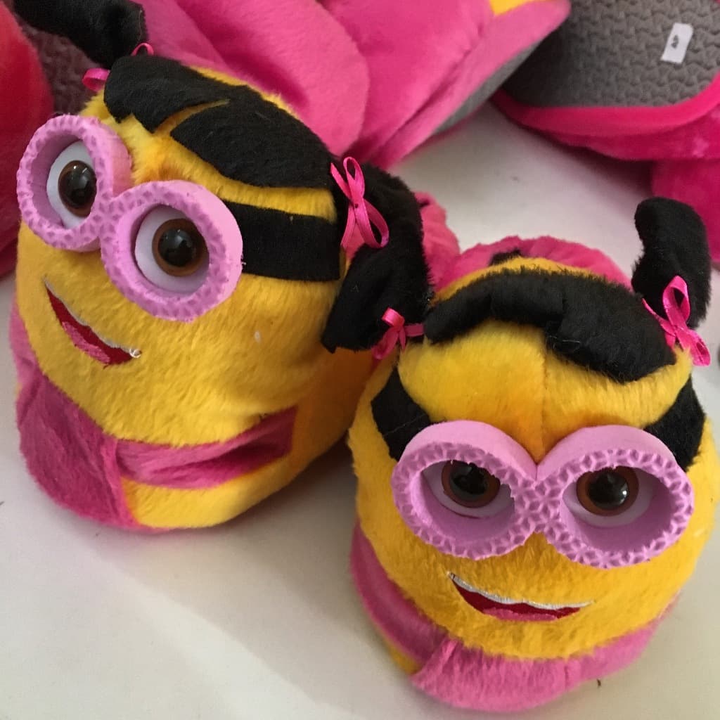 PANTUFA FOFA MINI ROSA OU AZUL MODA INFANTIL E ADULTO