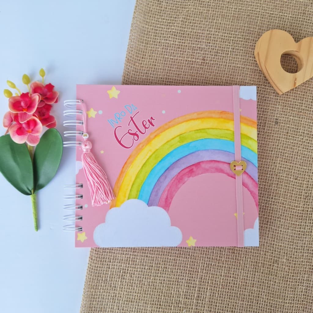 LIVRO DO BEBÊ - ARCO ÍRIS MENINA