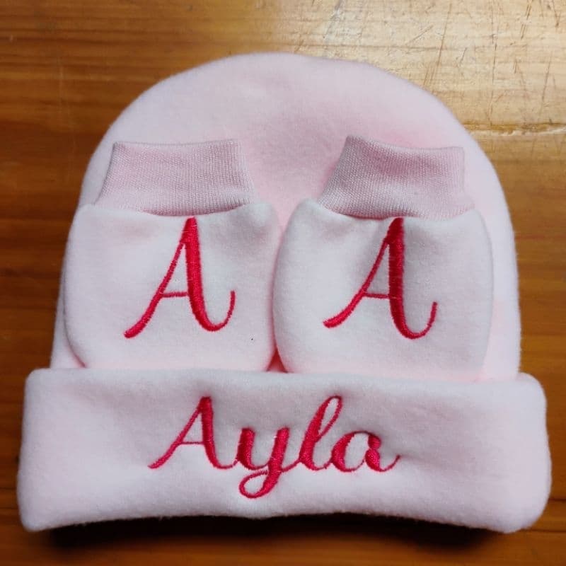 Kit Touca e Luvinhas Personalizado Tam RN tecido soft  premium Hipoalergênico e antipeeling, UV 50+