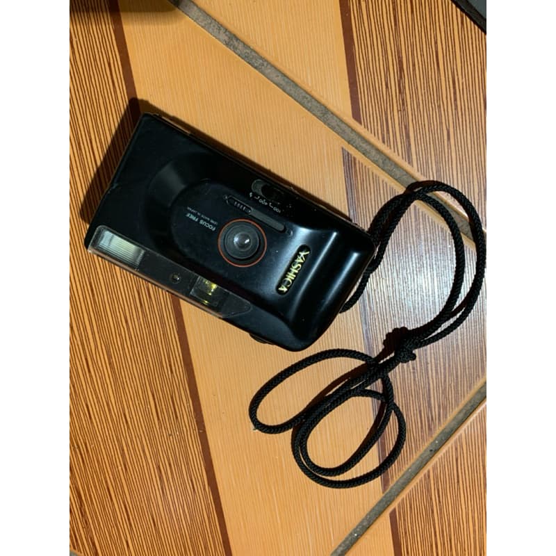 Câmera Fotográfica Analógica Yashica Focus Free Japan Retrô (Usado)