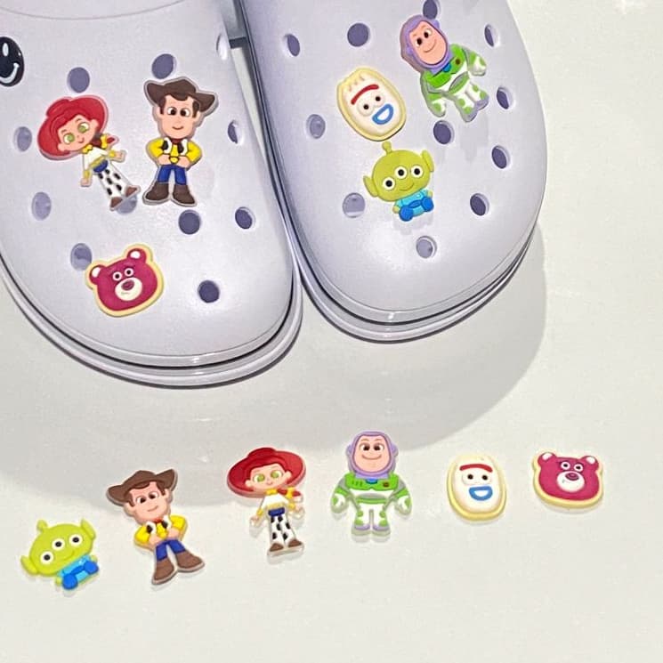 06 Pins/Bottons Emborrachados Para Babuche - Toy Story