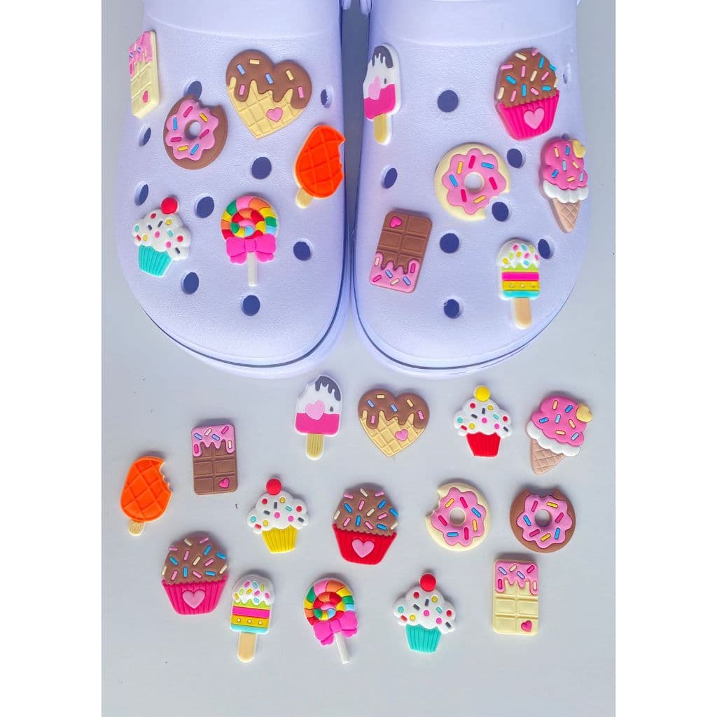 04 a 10 Pins/Bottons Emborrachados Para Babuche - Doces