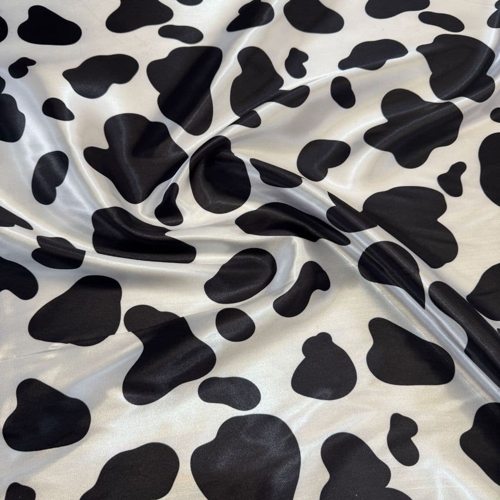 Tecido Cetim Estampado Vaquinha Digital 1,40m (largura) Para Decorações e Artesanatos