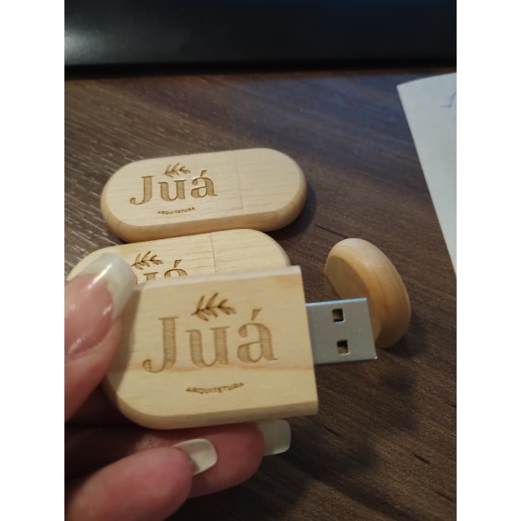 10 peças pendrives oval de bambu 8gb (personalizamos)