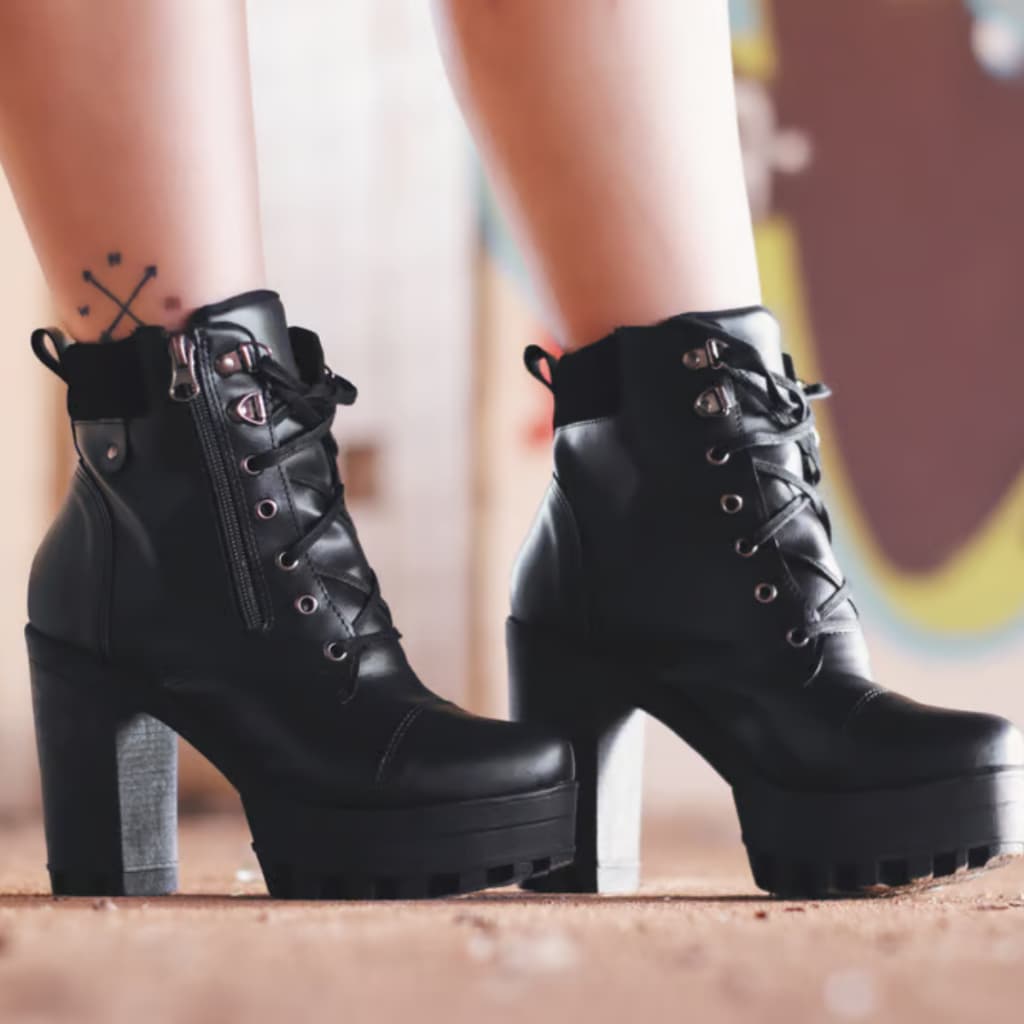 Bota Coturno Feminino Tratorado Salto Alto Grosso Moda Fechamento Zíper Confortável