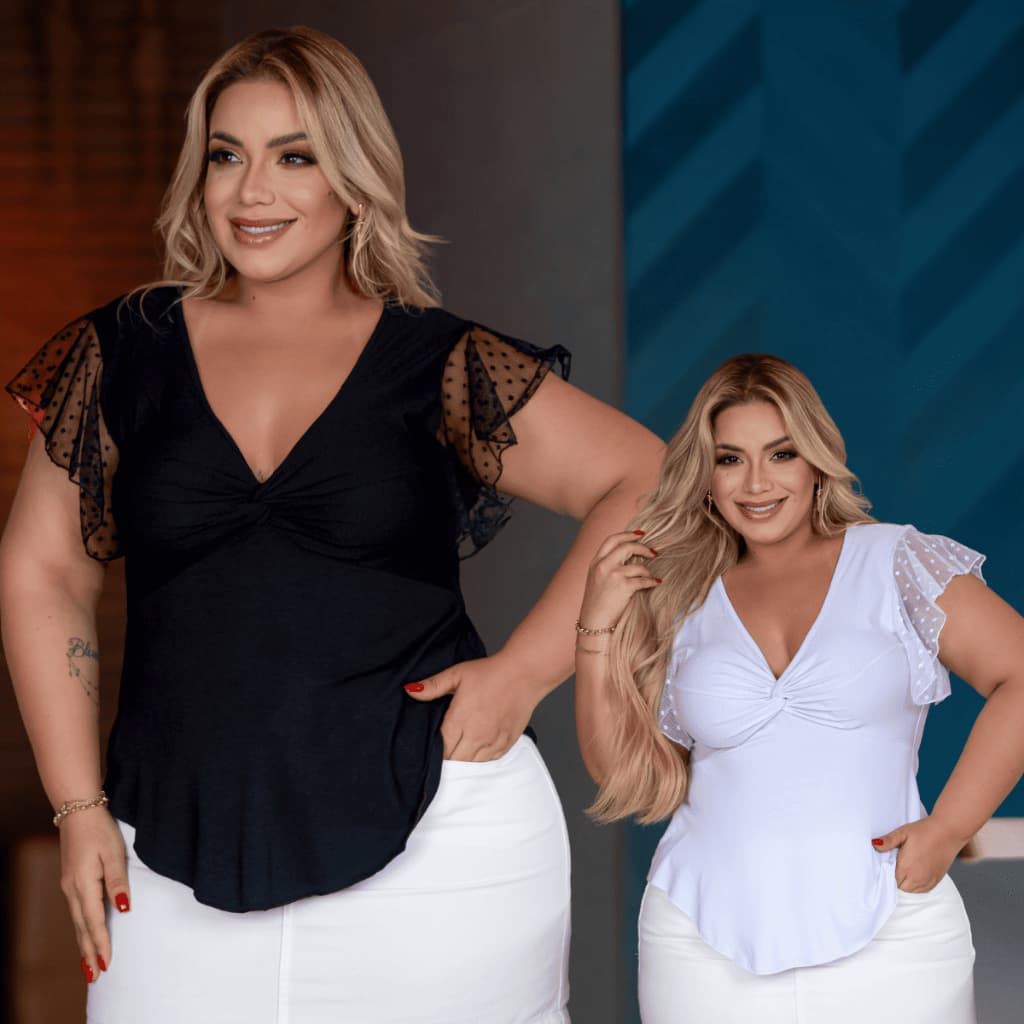 Blusa Plus Size Babadinho Lisa Manga Tule Decote V Elegante
