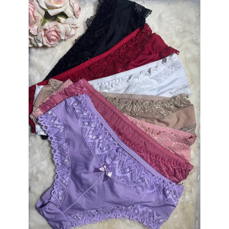 Kit Calcinha Feminina 5 Unidades Yasmin com renda (calcinha grande, comprar um tamanho menor)