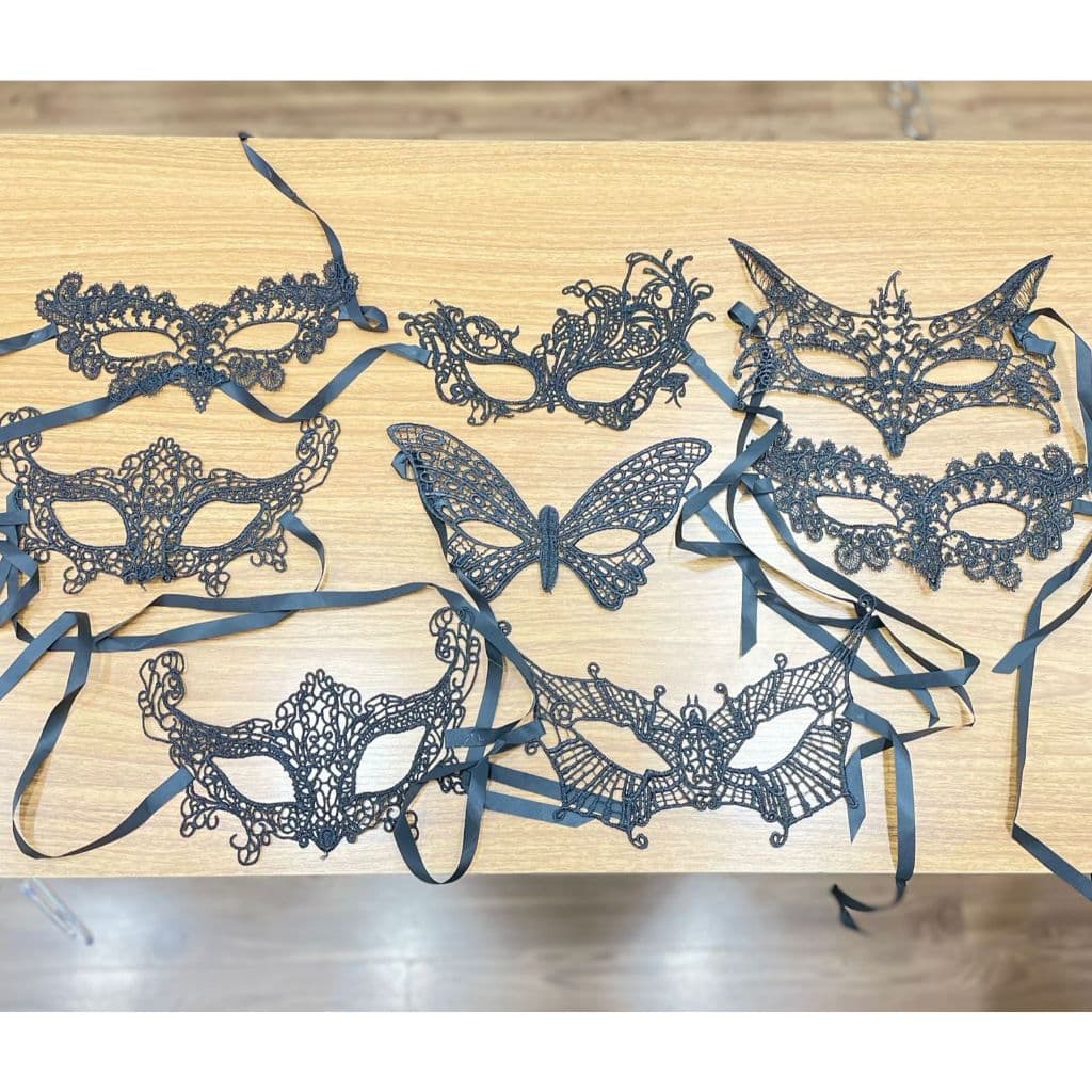 Máscara de Renda Preta