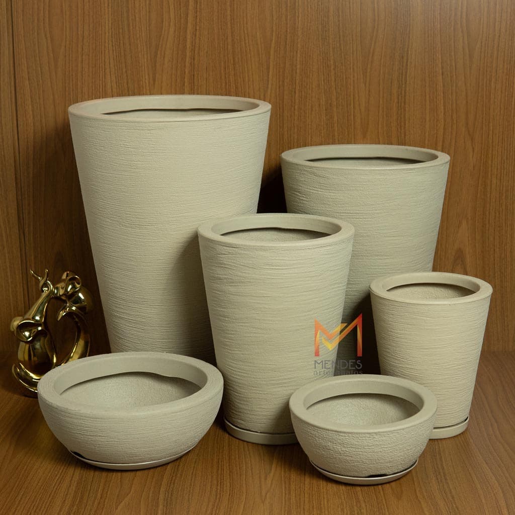 KIT C/4 Vasos Polietileno Cone Luxo Moderno + 2 Bacias