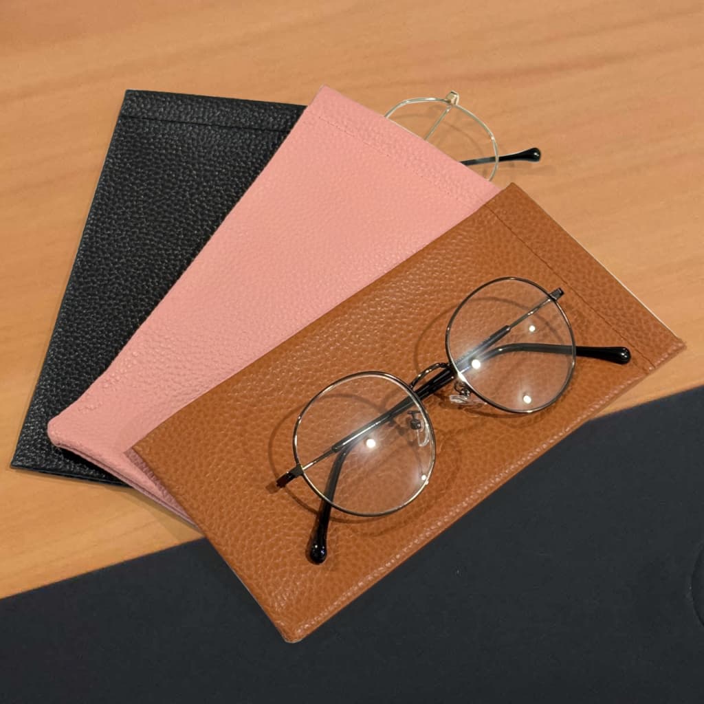 Estojo case para óculos couro sintético forração veludo e fecho boca de sapo