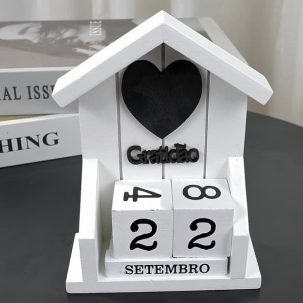 Calendário Gratidão 7x12Cm Para Todos Os Anos De Blocos E Rústico Em Formato De Casinha Elegante