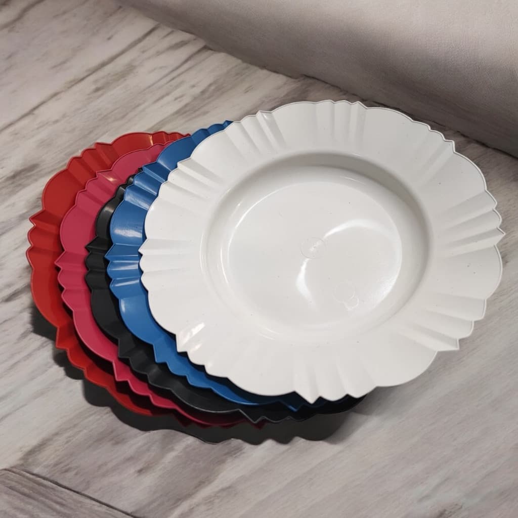 Kit Até 50 Pratos Fundos com Borda Redondo Branco Refeição Churrasco Festa Pratos Plastico