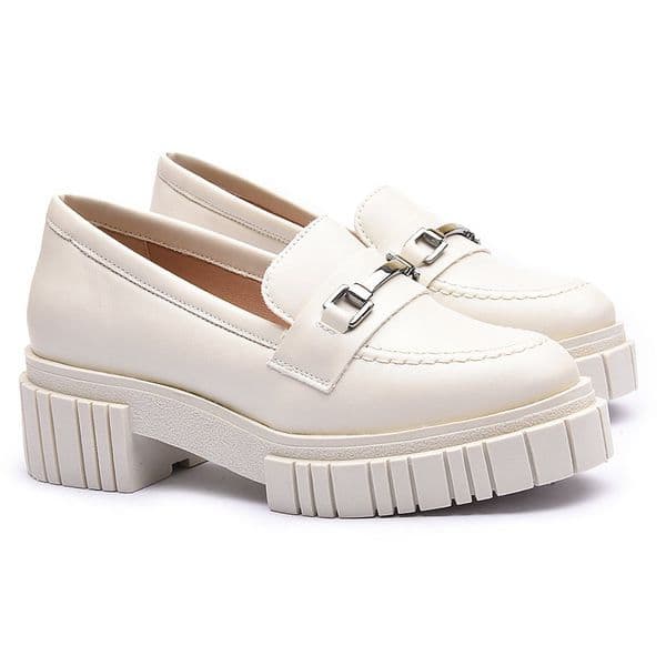 Mocassim Feminino Laboshoes Blogueira Solado Tratorado Metal Dourado Marrom Off White