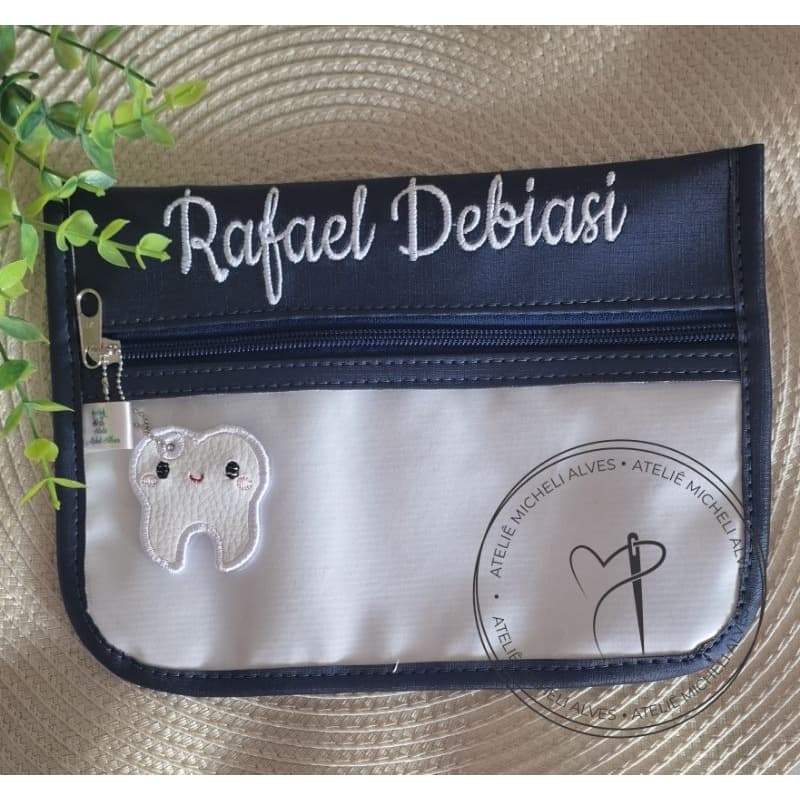 Estojo Higiene Bucal/ Higiene pessoal/ Necessaire Higiene (material couro sintético)