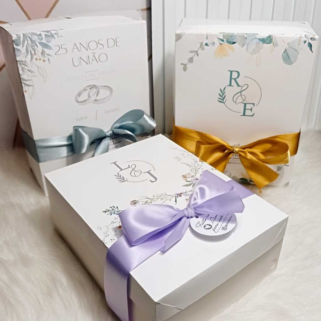 Caixa presente 24x18.5 Personalizada / varios temas / para presentes e lembrancinhas