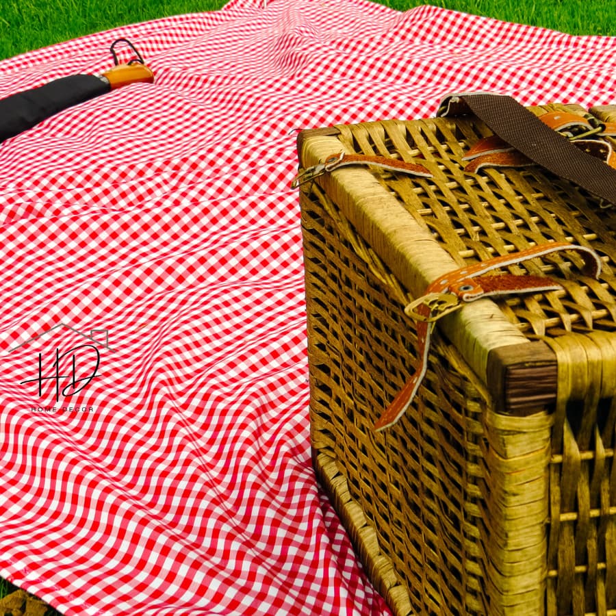 Toalha De Mesa e Forro de Mesa Xadrez Vermelho para Piquenique 4 lugares xadrezinho Diversas