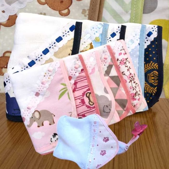 kit com 5 Fraldinhas De boca 100% Algodão Com Porta Chupeta em Tecido Fralda