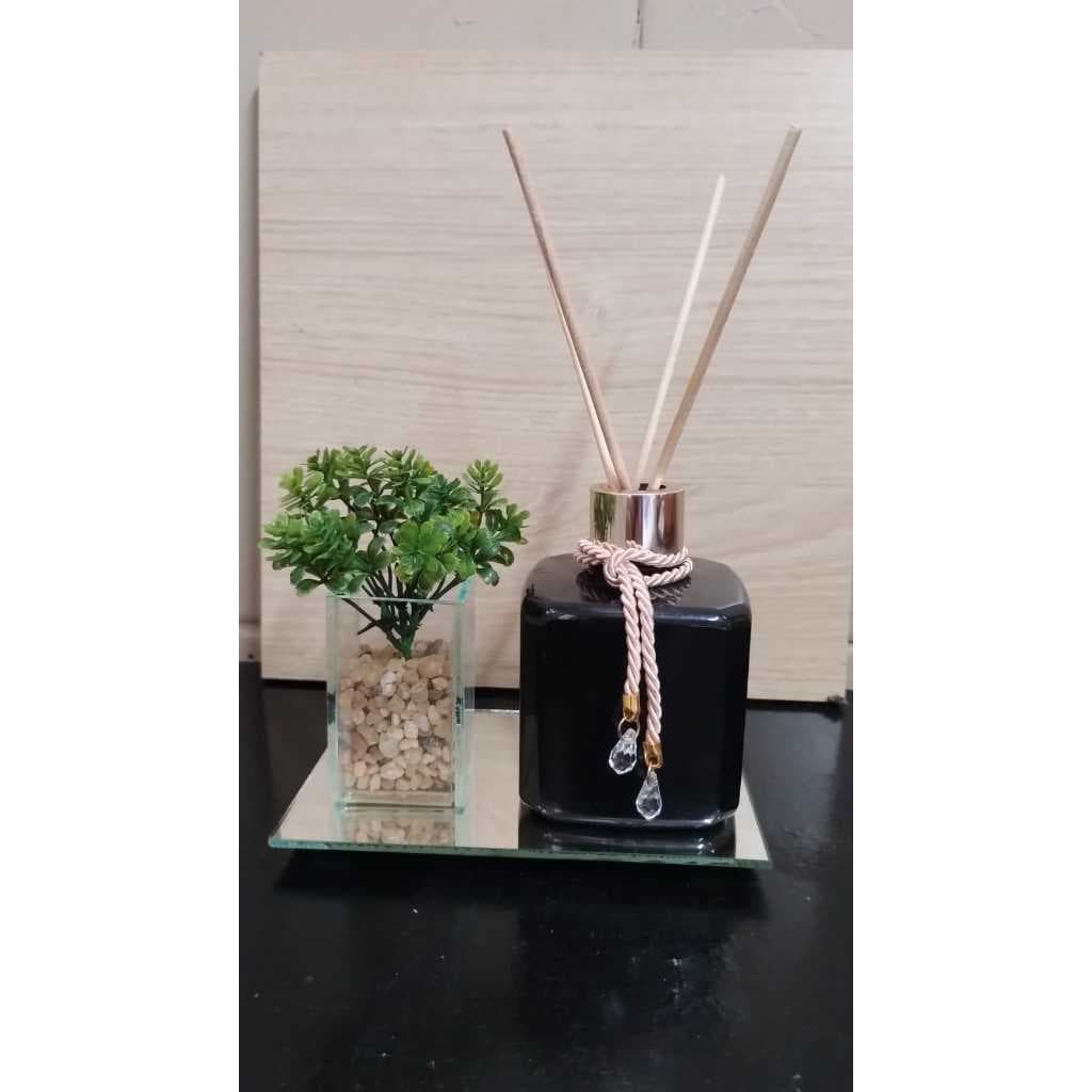 kit aromatizante Pet (plastico) preto 200ml com rose, ótimo para presentear.