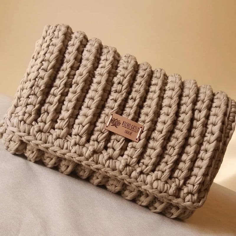 Bolsa em Fio de Malha – Estilo, Sustentabilidade e Exclusividade!