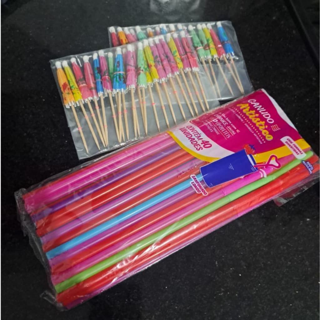 Kit 40 Canudos Decorativo Artístico Flex + 40 Enfeite de Drink Havaiano Bebidas Guarda Chuva