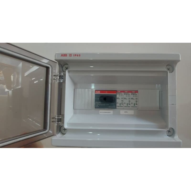 String box abb aldo solar 1slm300101a0790bra quadro 2 entradas 1 saida 1000v
