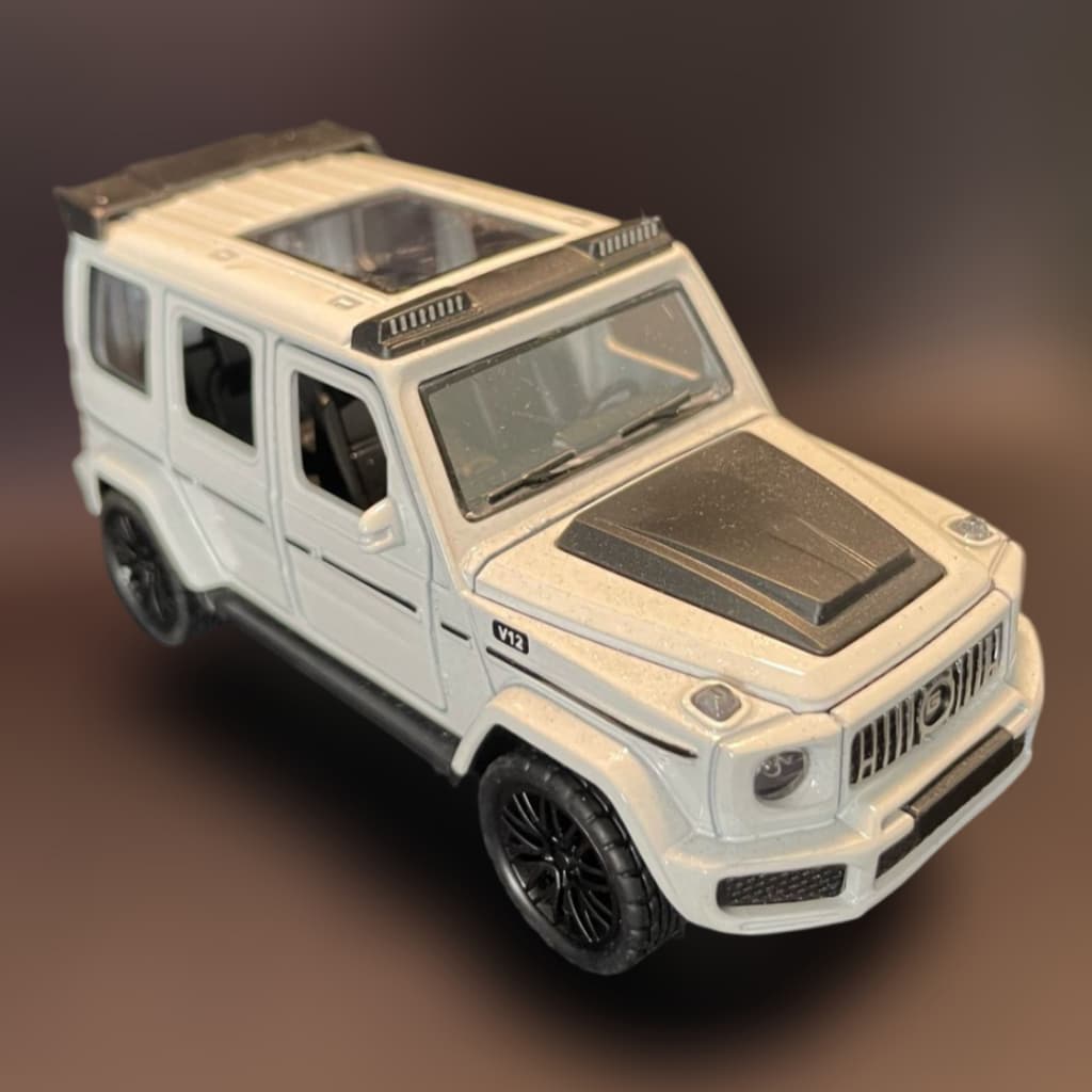 Miniatura Mercedes Benz G800 - Carrinho Modelo em Metal de Coleção 1:36 Abre Portas Capô e Bagageiro