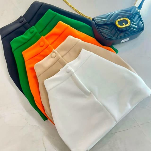 Short Saia Alfaiataria Com Cintura Alta Com Botão Tendência