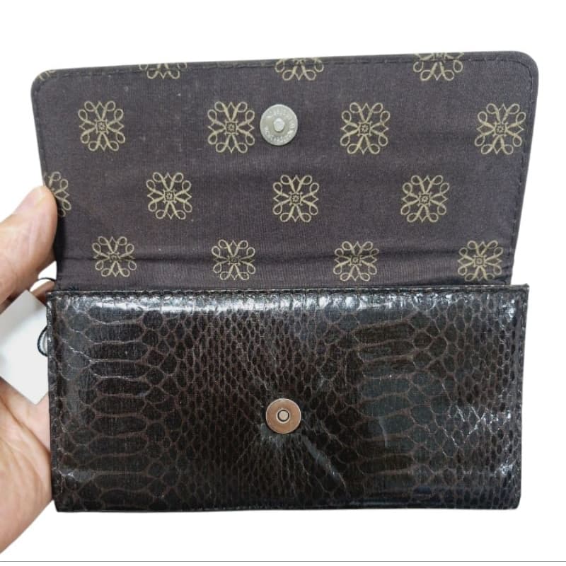 Carteira de Mão Feminina porta Documentos com Divisória Material Corvin Sintético da Avon