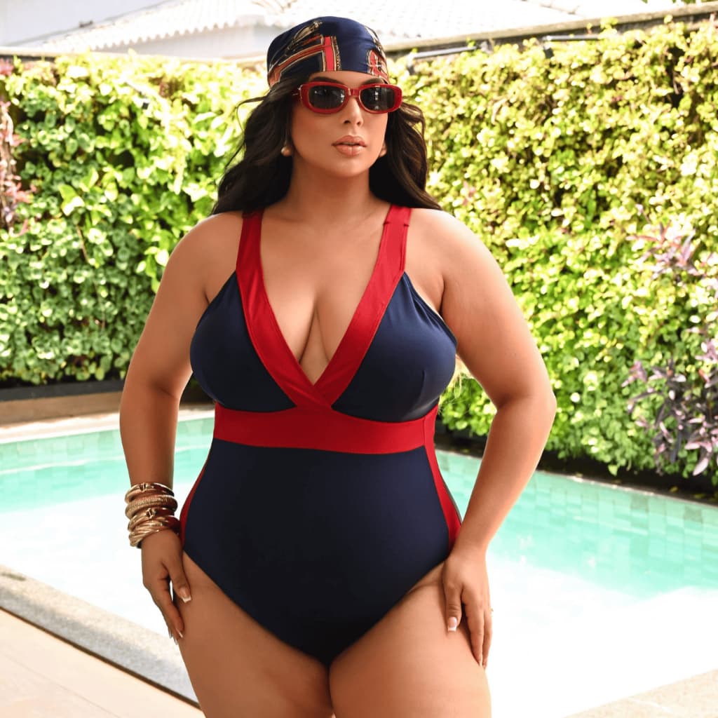 Maiô Plus Size Bicolor Decote Zero Transparência Alta Elasticidade Bojo Removível