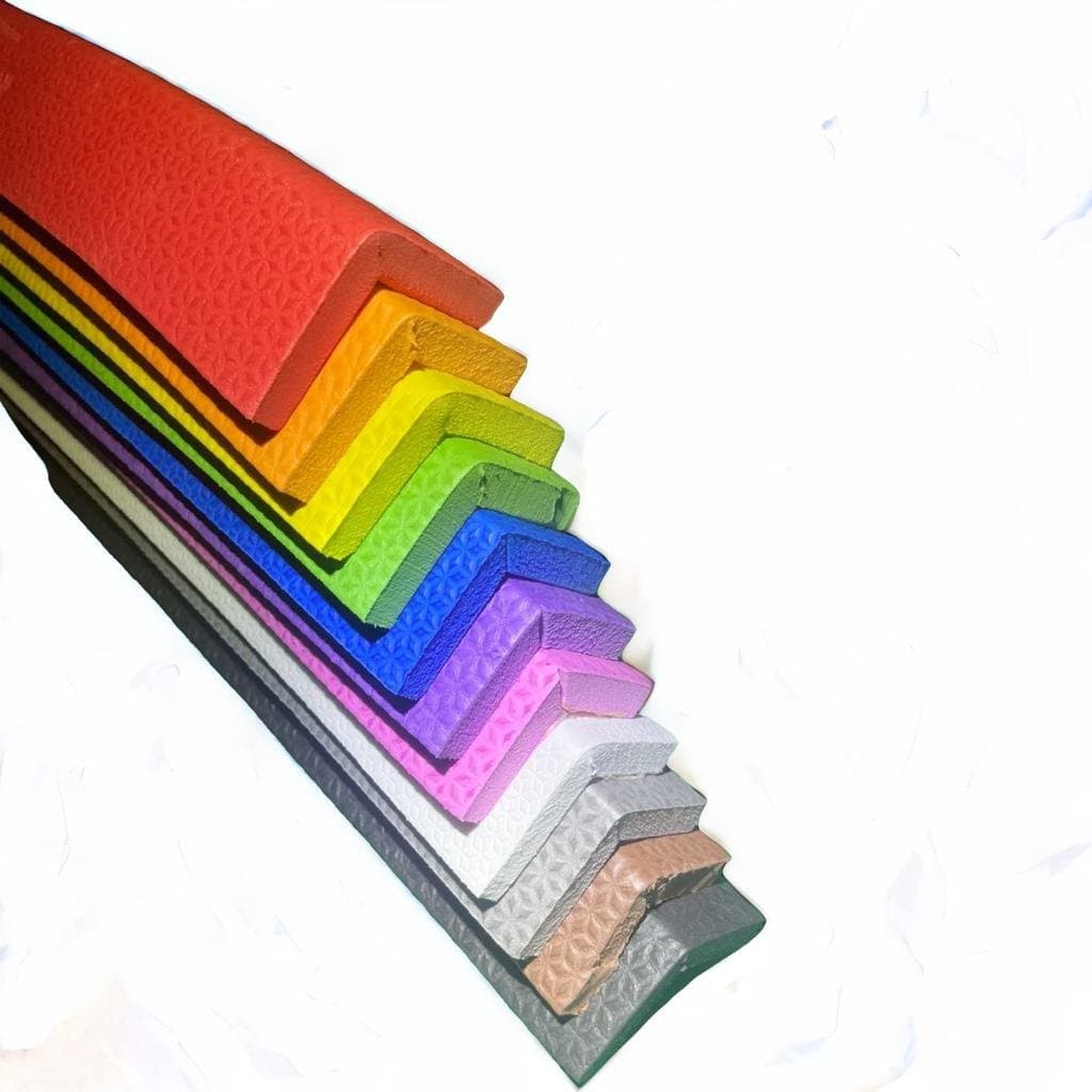 Kit 3 cantoneira protetor de quina para móveis EVA Adesivado