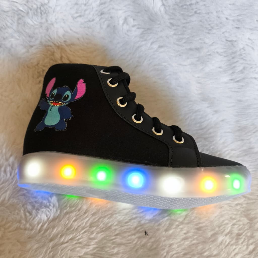 Bota Infantil Menina Com LED Luzinha Lilo Desenho Cano Alto Confortável