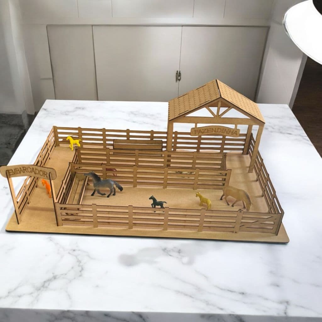 Fazendinha Curral Grande Fazenda Mdf Artesanato Criança Cavalo Boi Mini