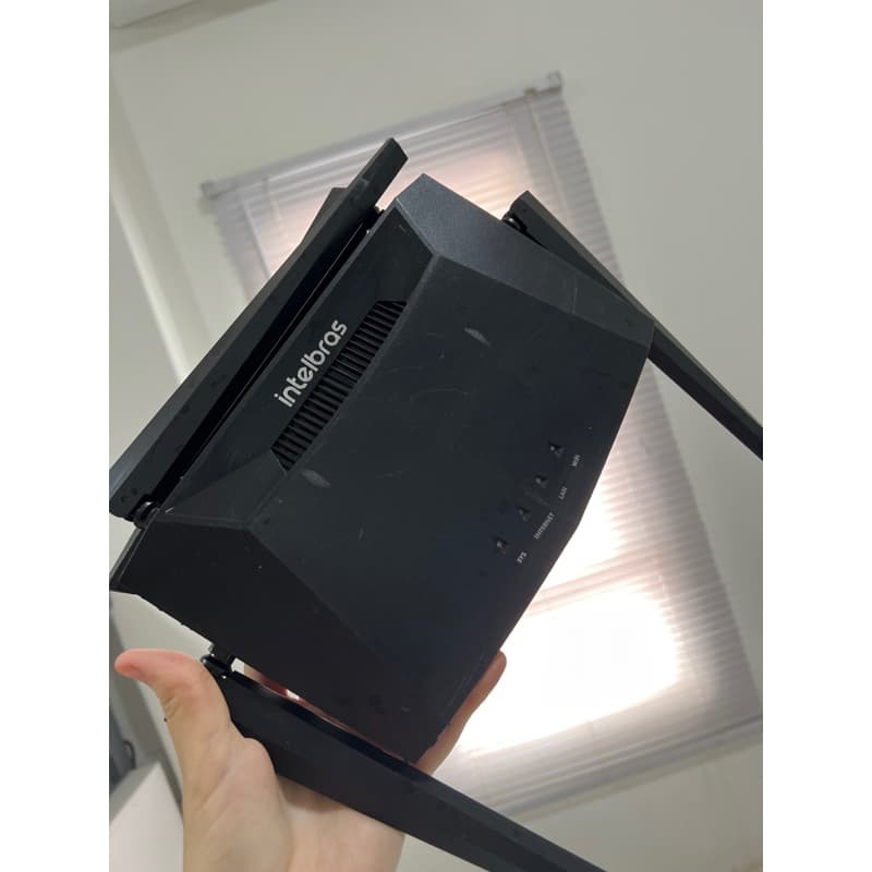 Roteador Intelbras Dualband 4 antenas Action RG1200 com fonte usado