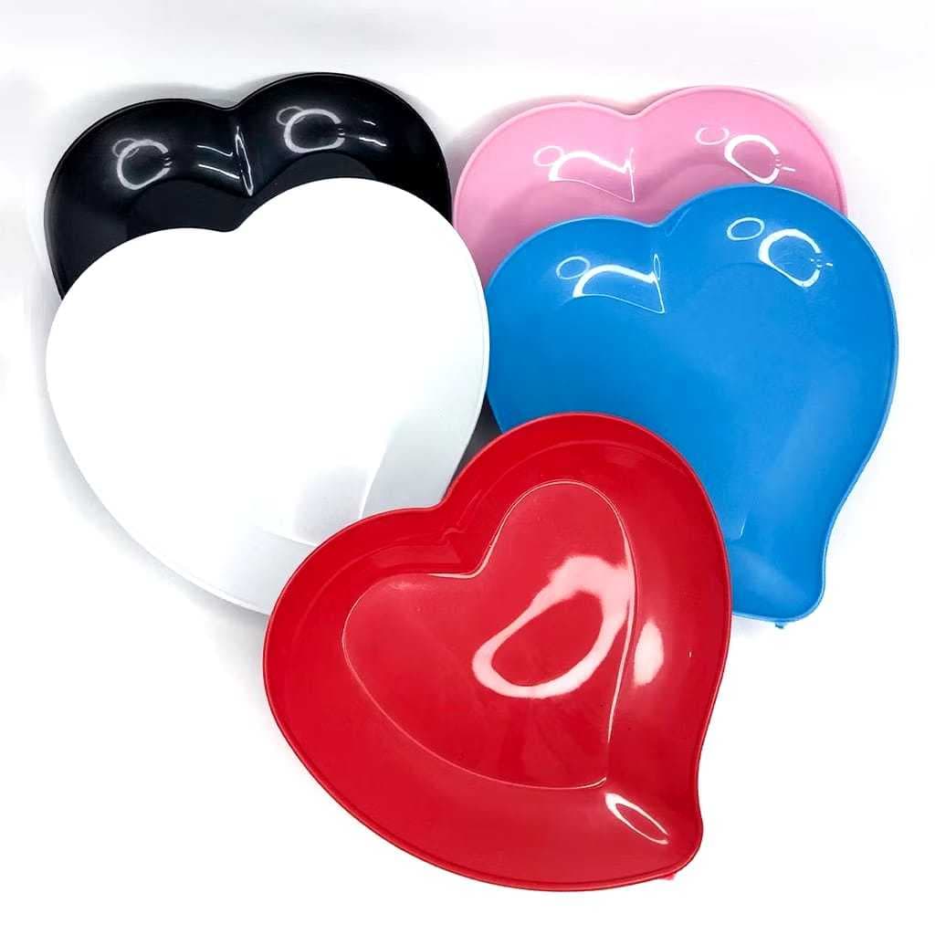 Prato Sobremesa Coração Varias Cores; Kit 6,12 ou 20 Pratos(Plástico) Doce/Sorvete/Pires.
